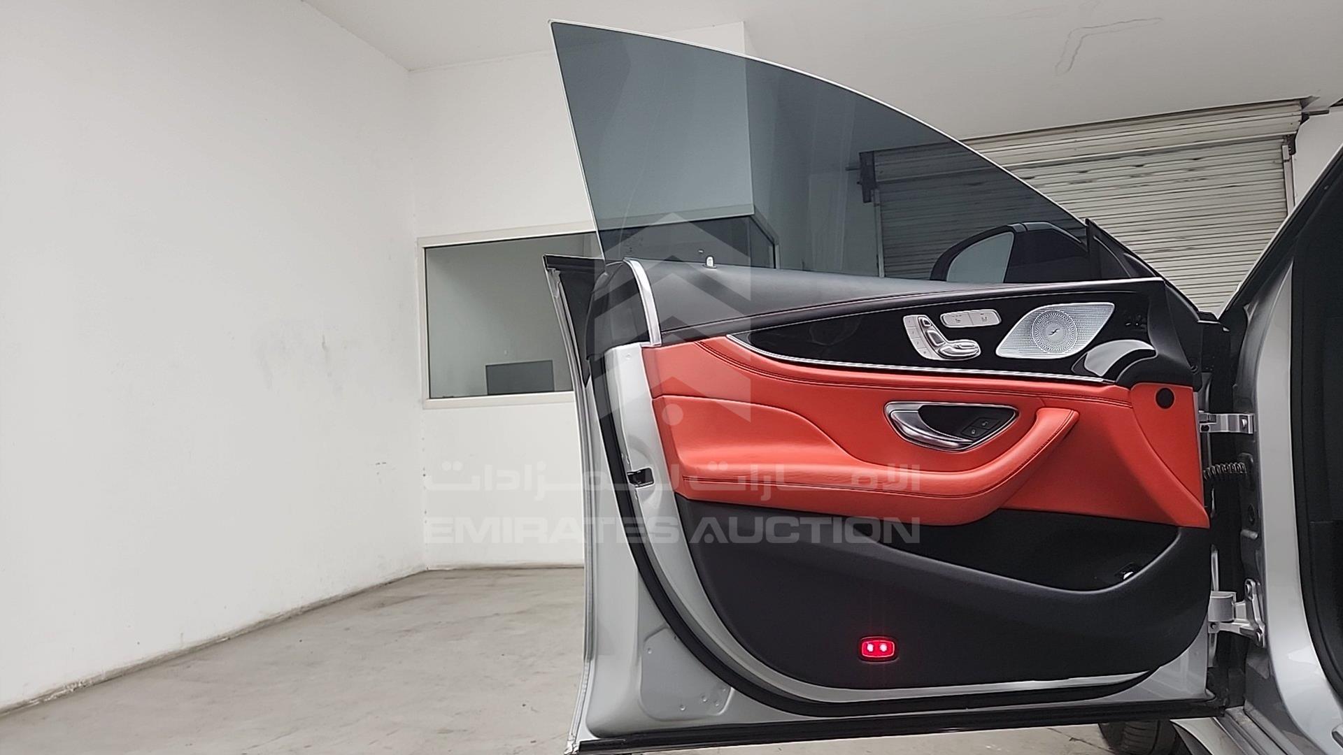 2019 MERCEDES GT 43 AMG VIN: WDD7X5JB8KA007031