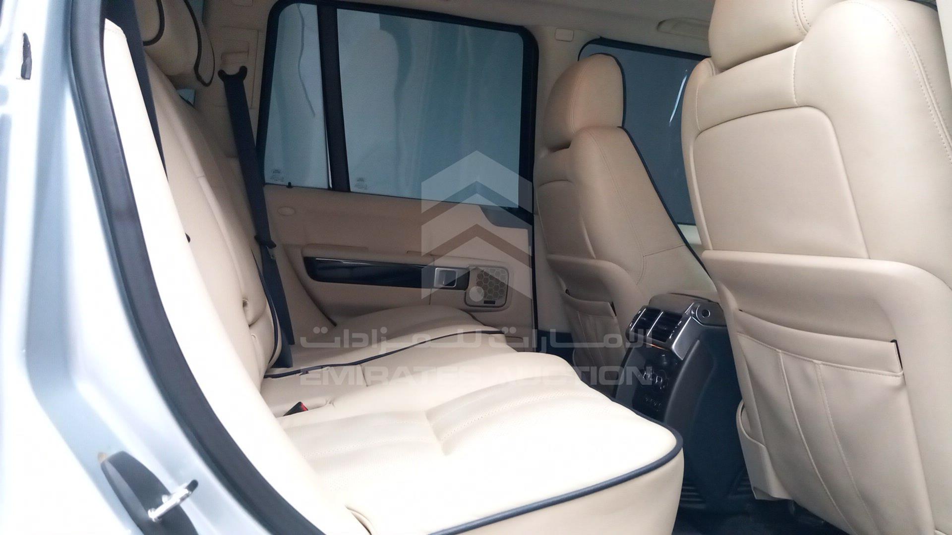 2010 RANGE ROVER VOGUE VIN: SALLMAME4AA319445
