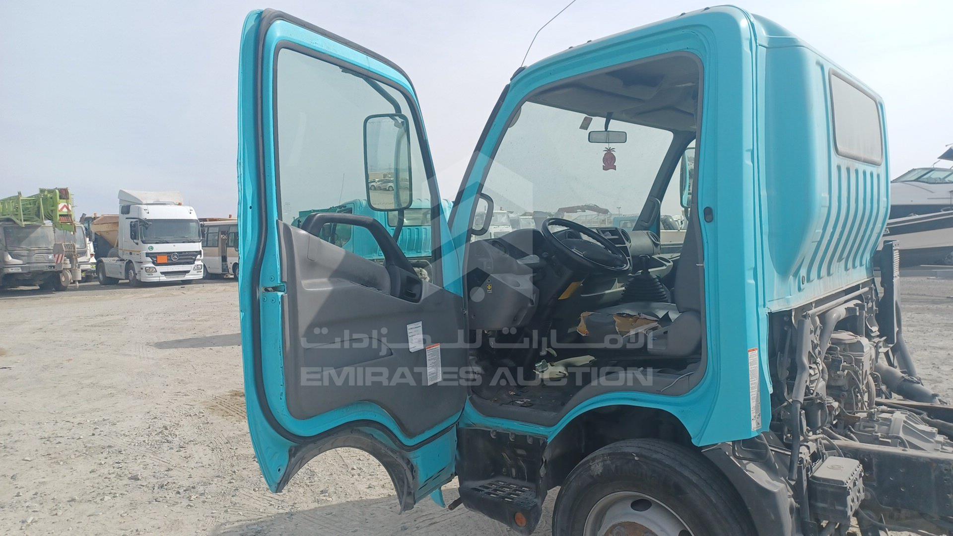 2021 HINO 300 VIN: JHHUCN1F1MK038045