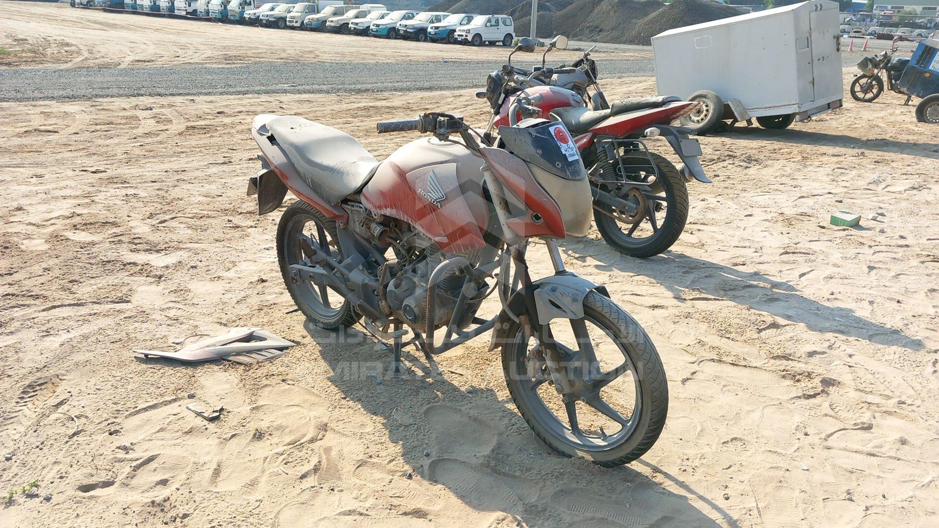 2018 HONDA MOTORBIKE VIN: ME4KC20B6J8001707
