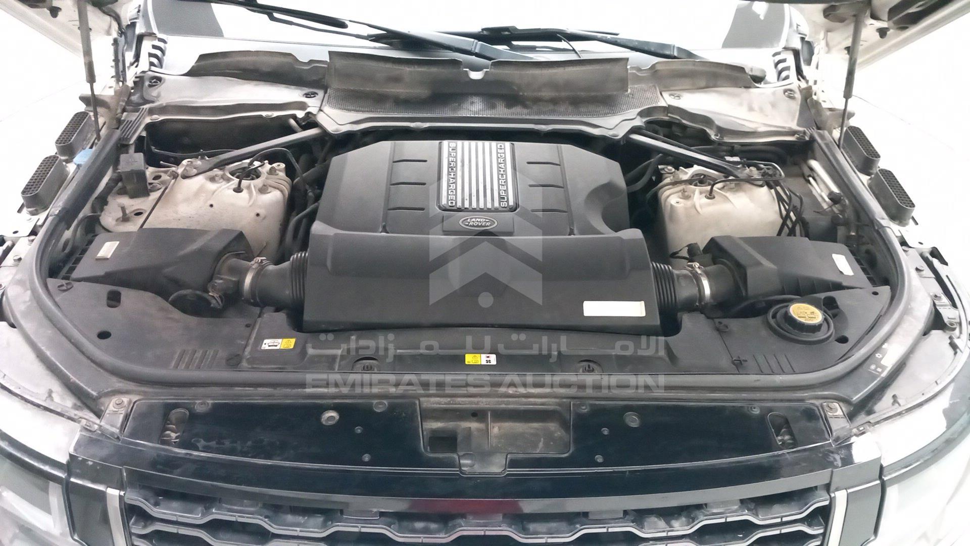 2018 RANGE ROVER HSE VIN: SALGA2BVXJA395227