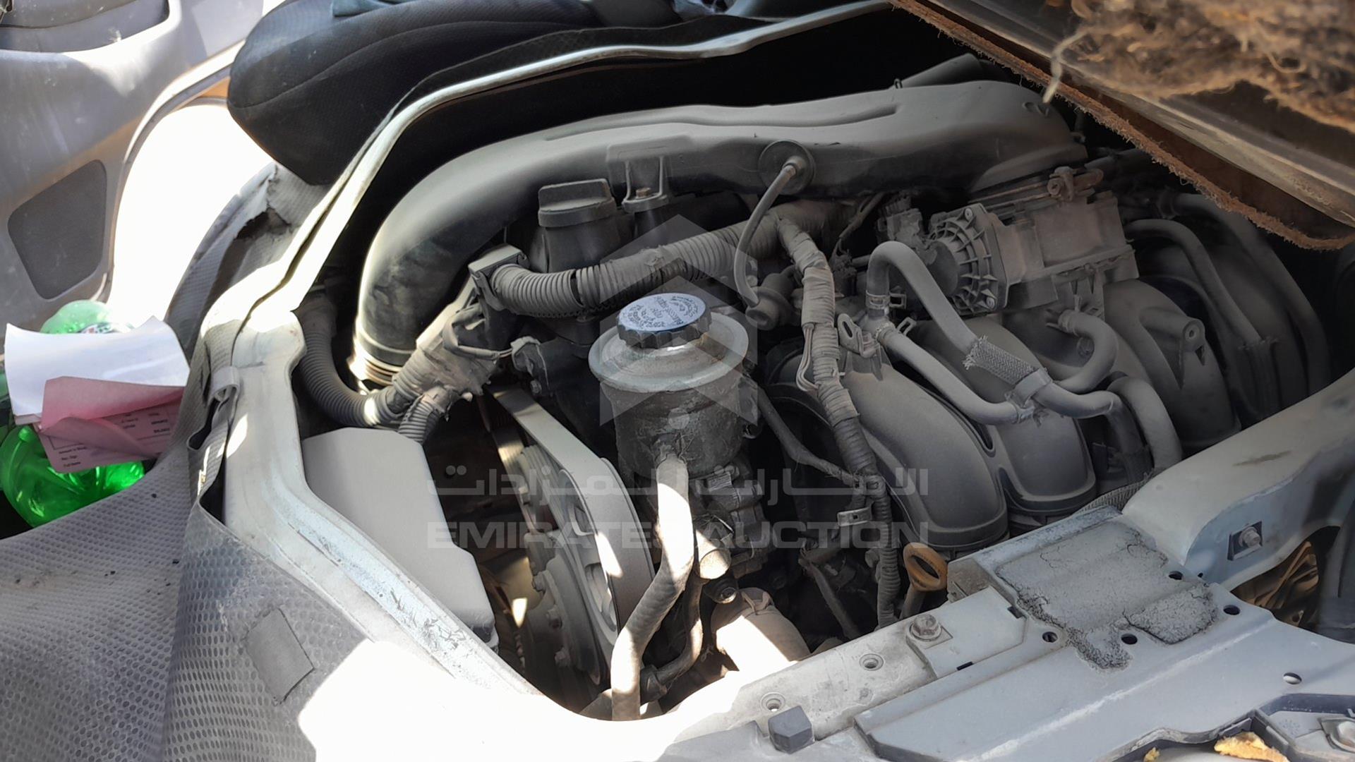 2006 TOYOTA HIACE VIN: JTFHX02P860009831