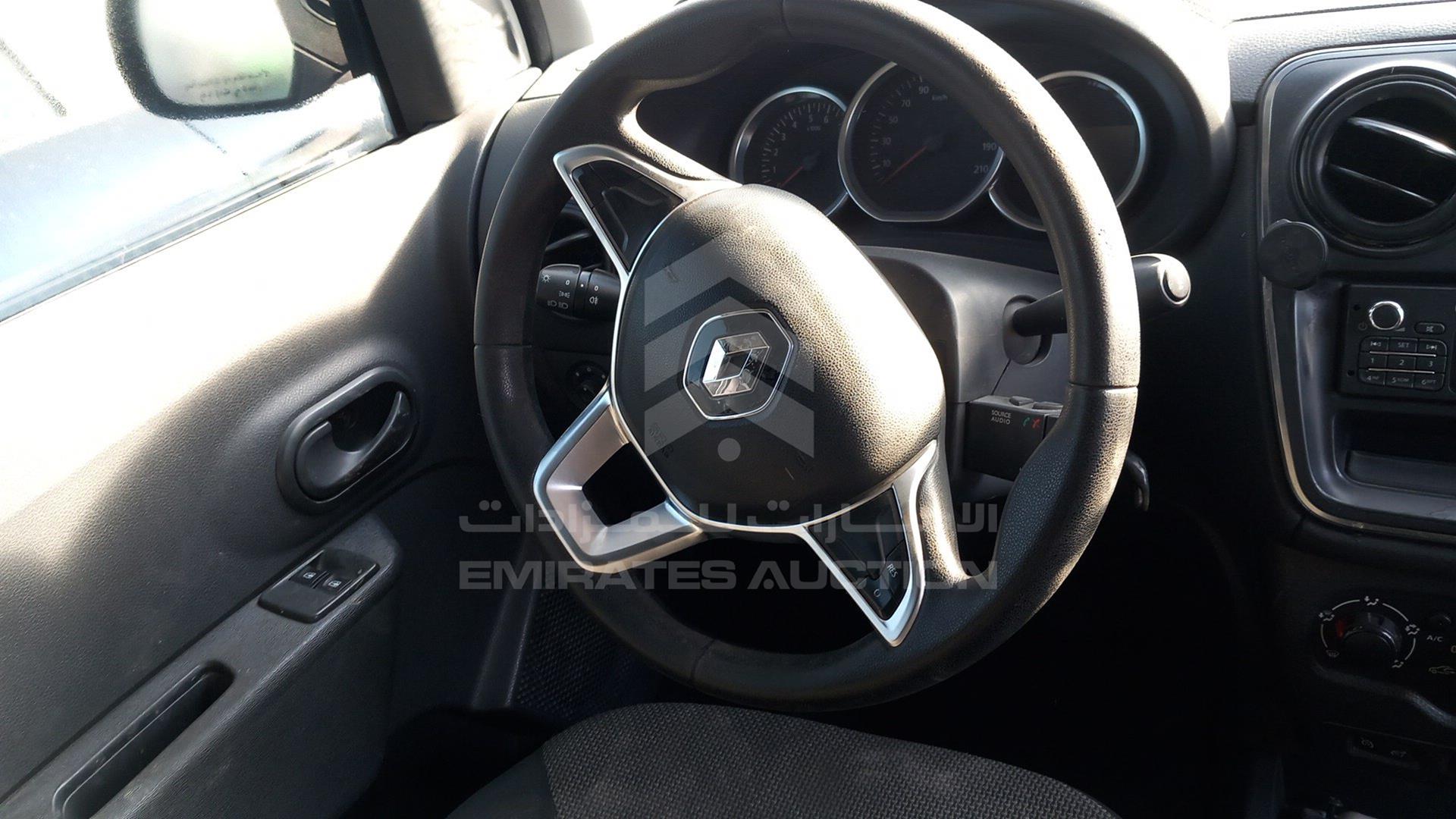 2019 RENAULT DOKKER VIN: VF18SRB40KG449625