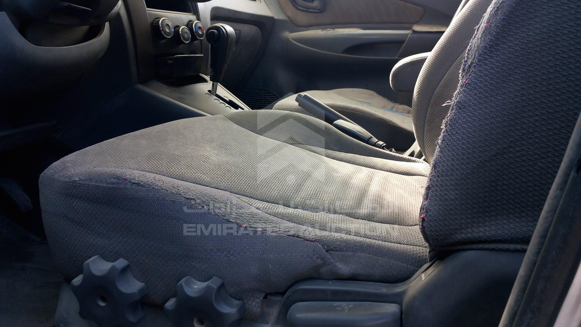 2005 HYUNDAI TUCSON VIN: KMHJM81D85U123274