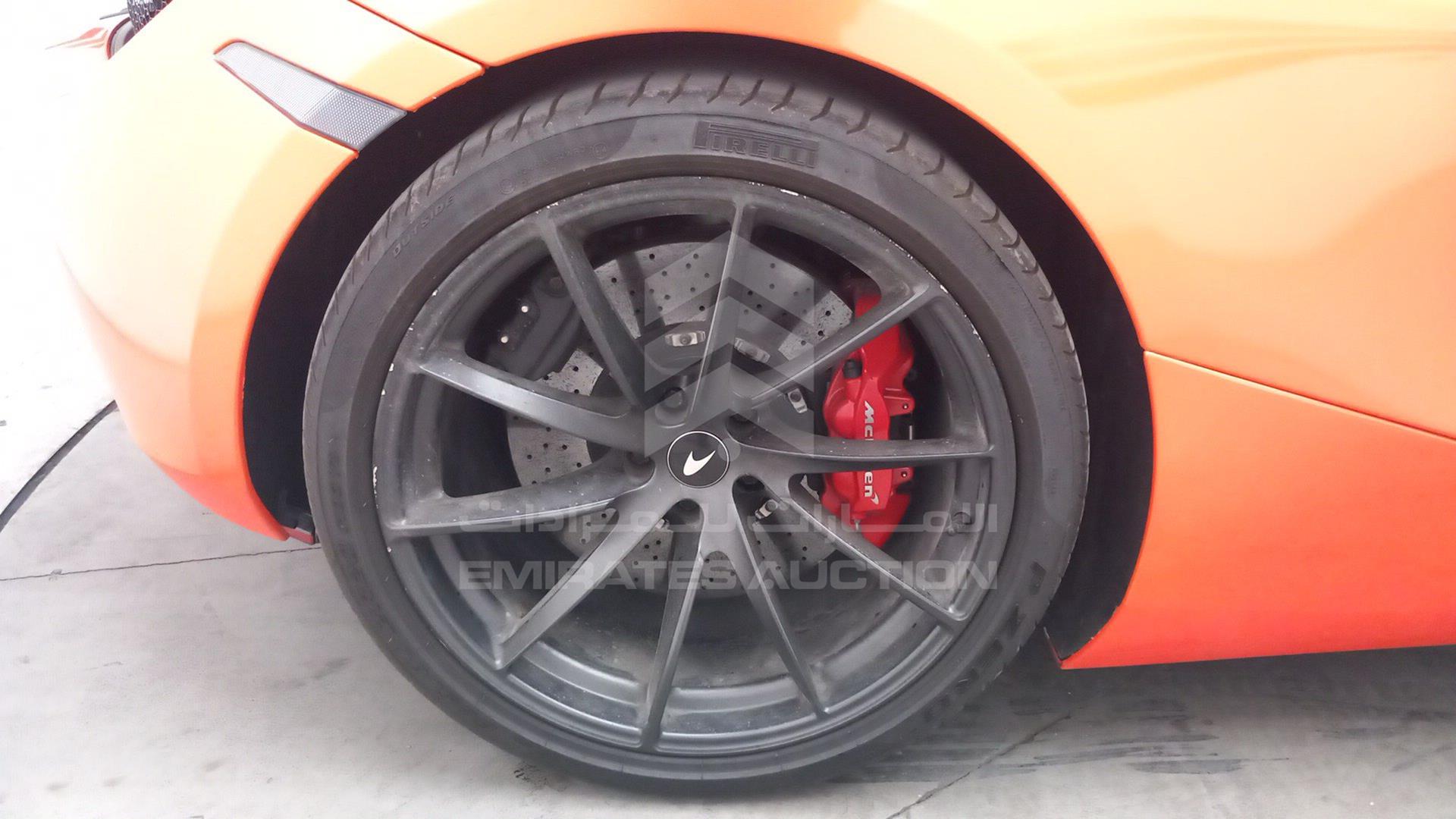 2019 MCLAREN 720S VIN: SBM14DCB9KW002513