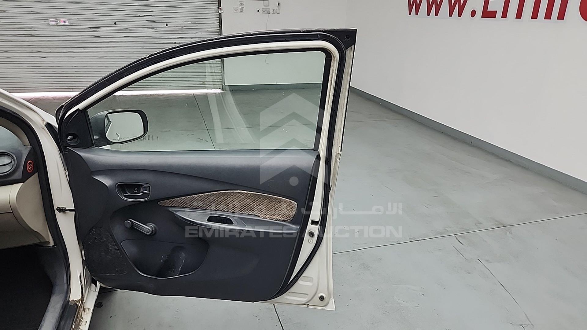 2008 TOYOTA YARIS VIN: JTDBW923681093552
