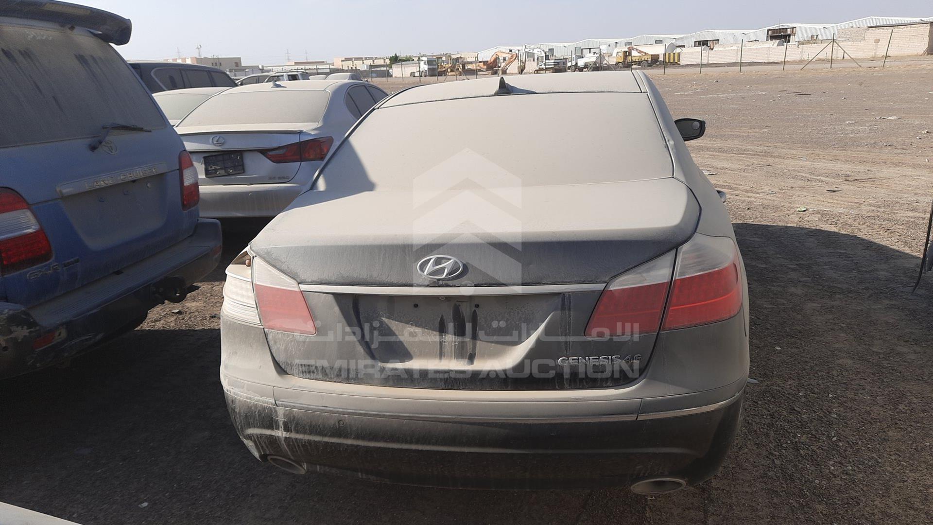 2009 HYUNDAI GENESIS VIN: KMHGC46F49U050460