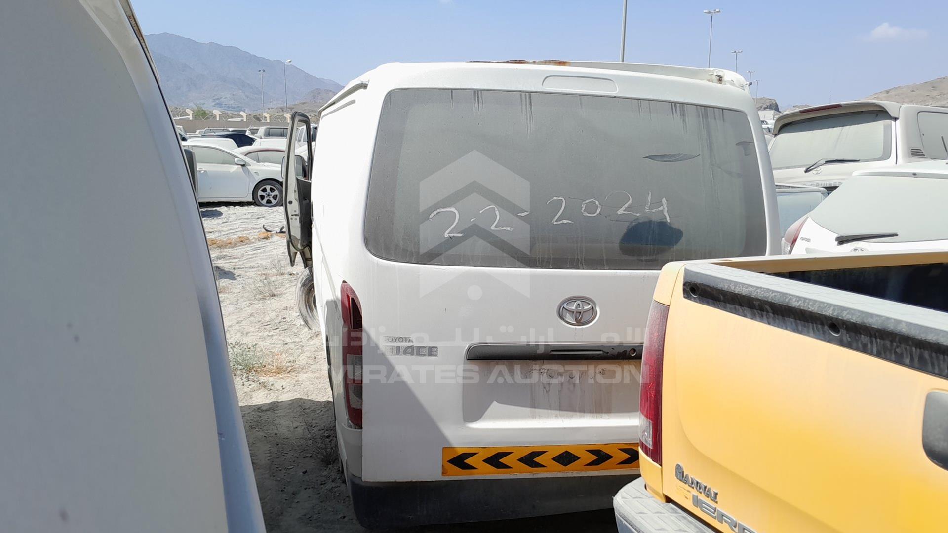 2009 TOYOTA HIACE VIN: JTFHX02P290036589