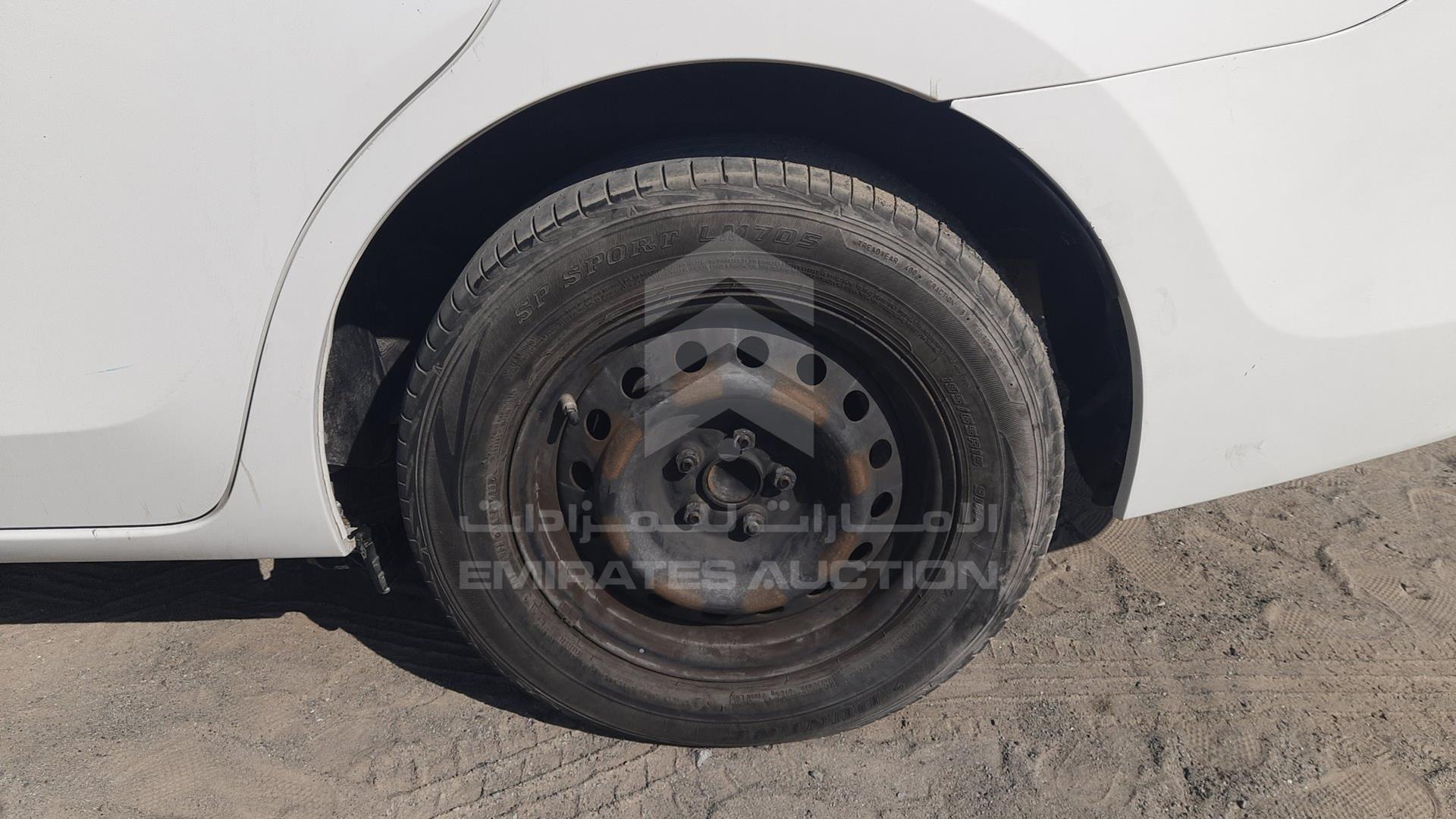 2019 TOYOTA COROLLA VIN: RKLBB9HE3K5231023