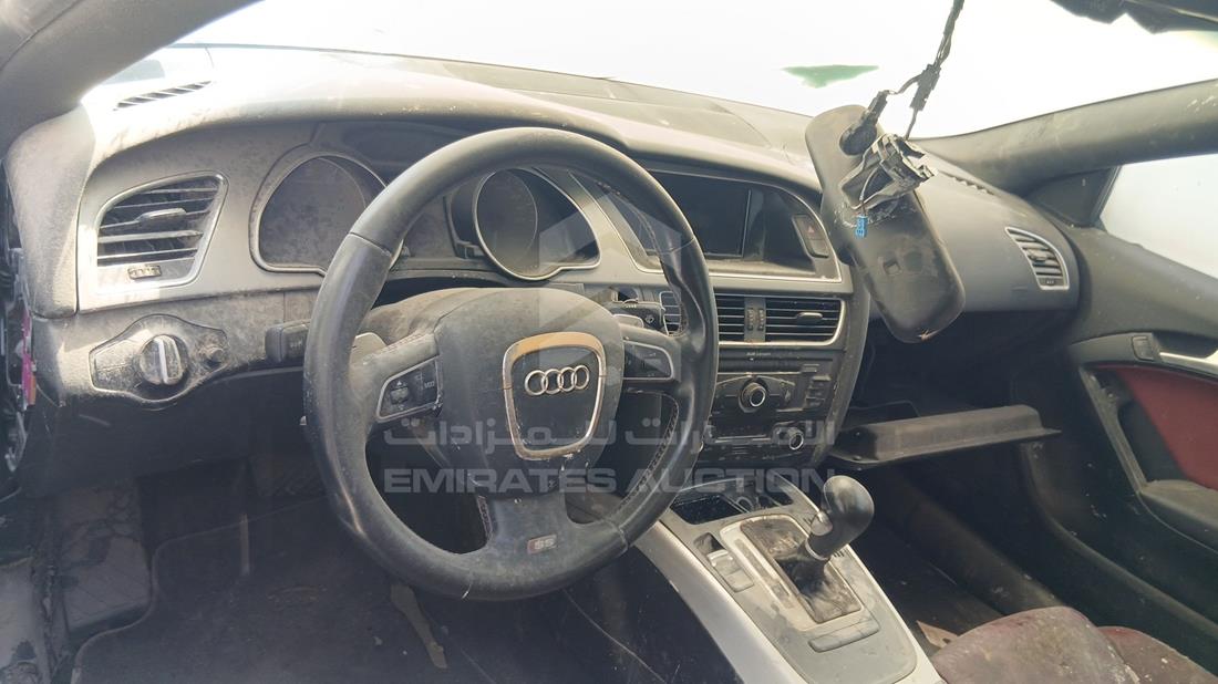 2011 Audi - Scrap without document — Front Left Driver Dashboard View — Photo 10