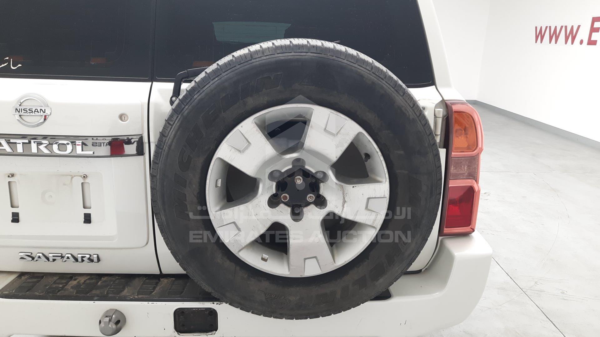 2010 NISSAN PATROL VIN: JN8FY15Y8AX581140
