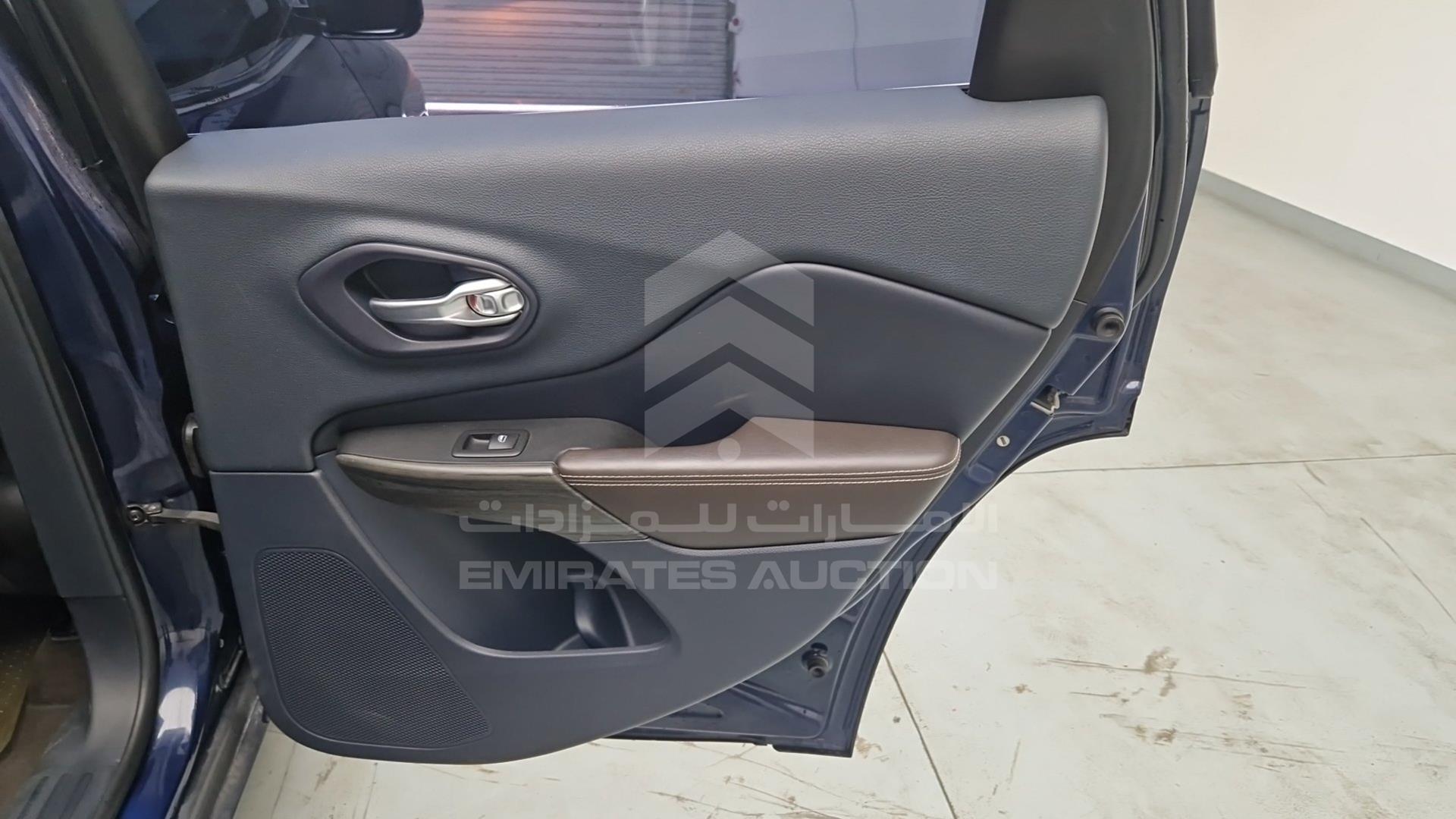 2014 JEEP CHEROKEE VIN: 1C4PJMDS2EW176163