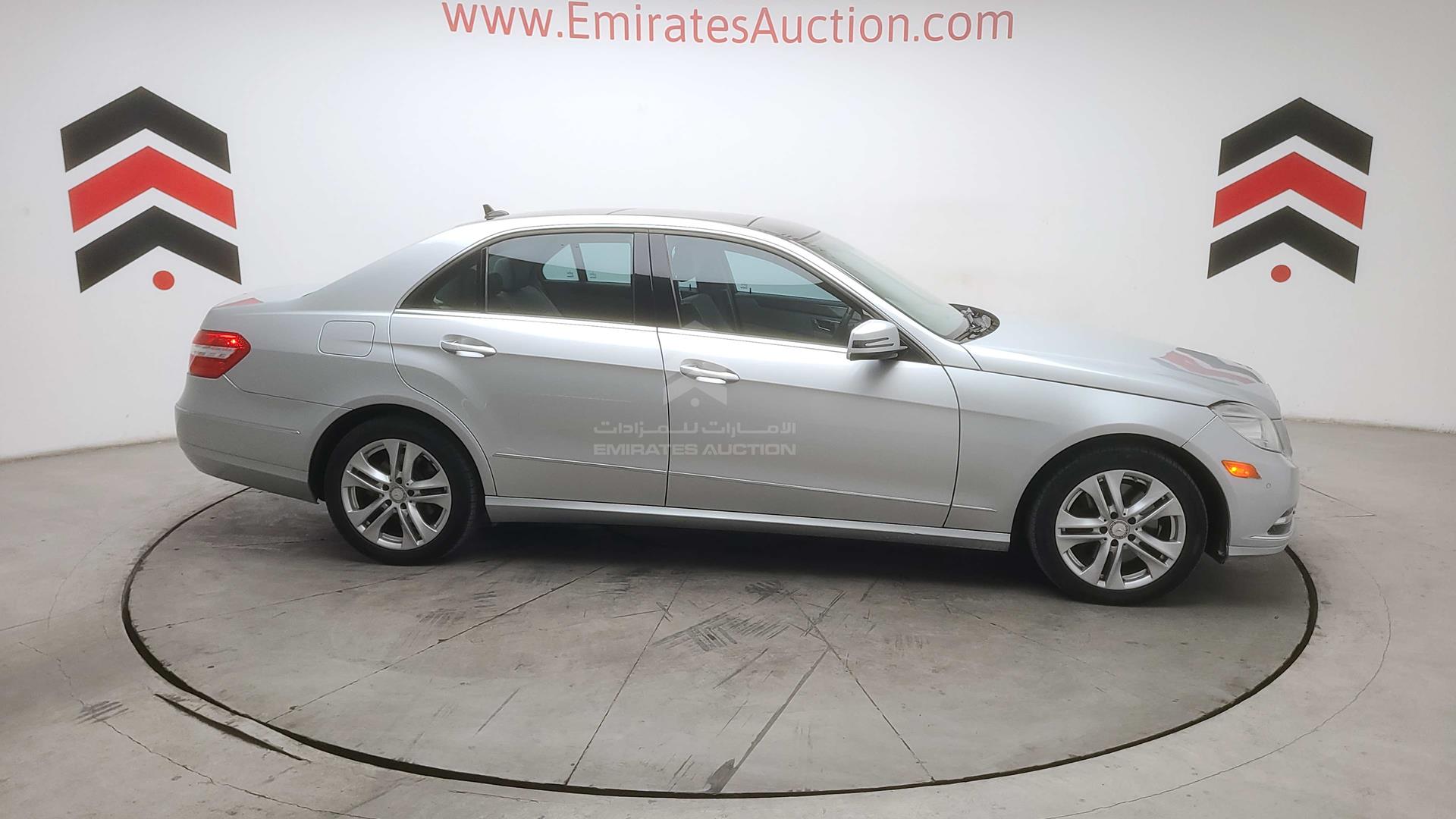 2011 MERCEDES E350 VIN: WDDHF8HB1BA303636