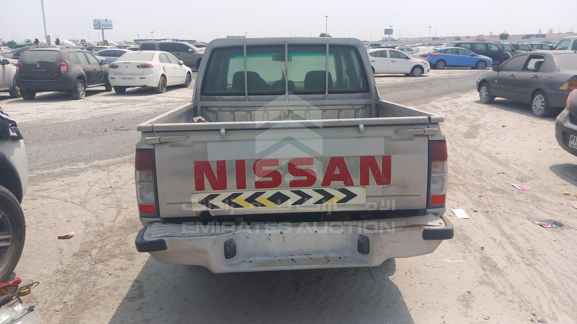 2004 NISSAN 2400 VIN: JN6DD23S14X156153