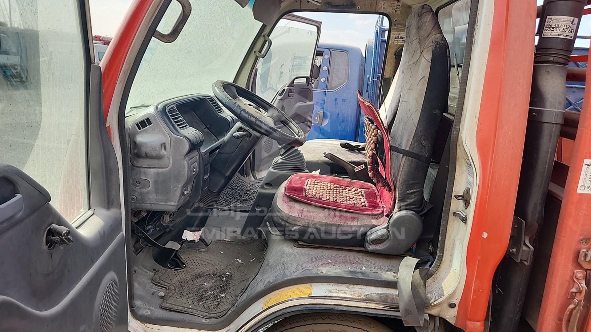 2004 ISUZU NPR VIN: JAMJP34GX47P00169