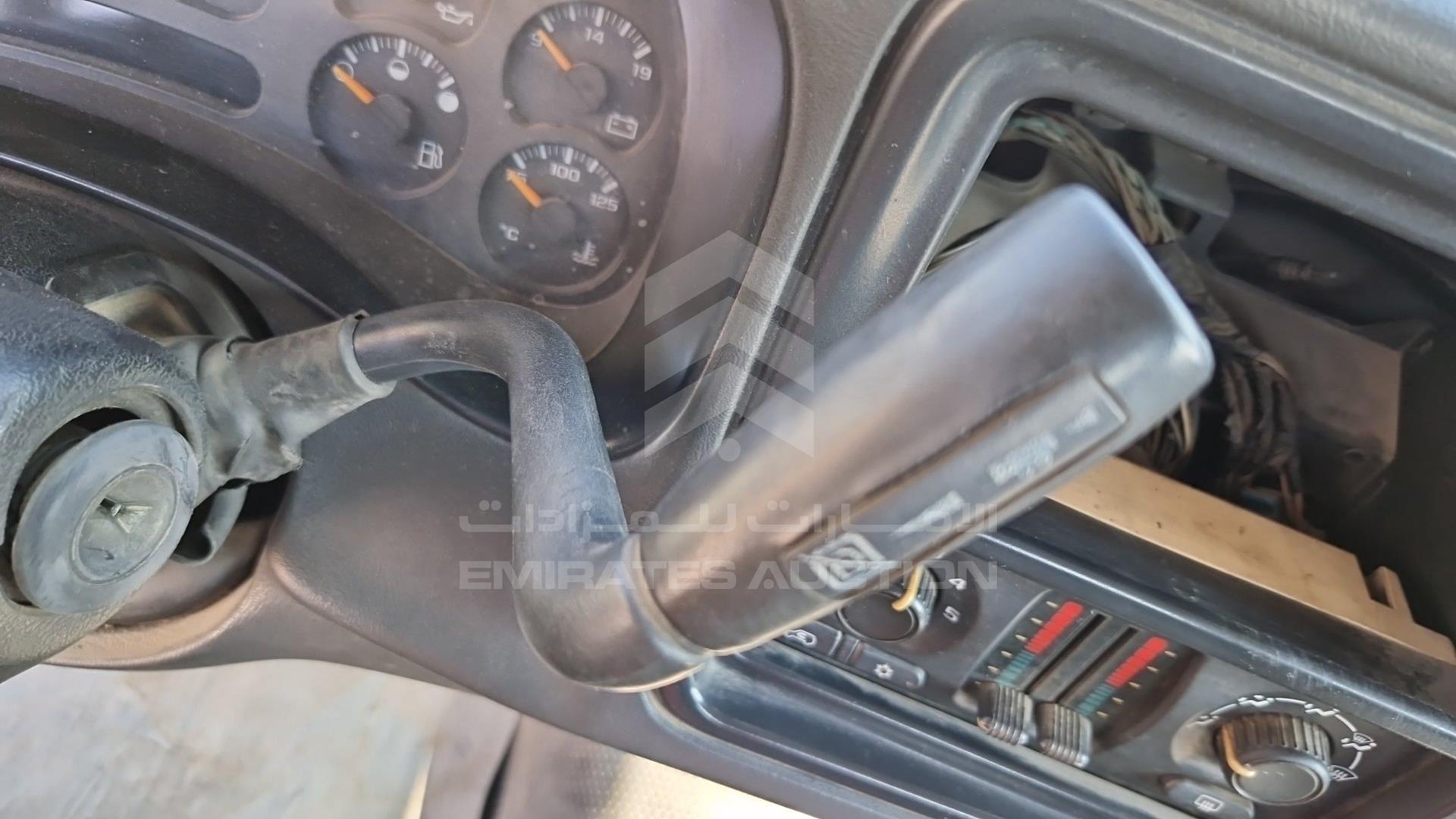 2004 CHEVROLET SILVERADO VIN: 1GBJC34234E260883