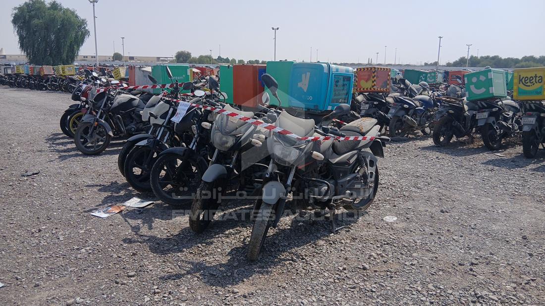 5 Motorbikes — Front Left Angle — Photo 7