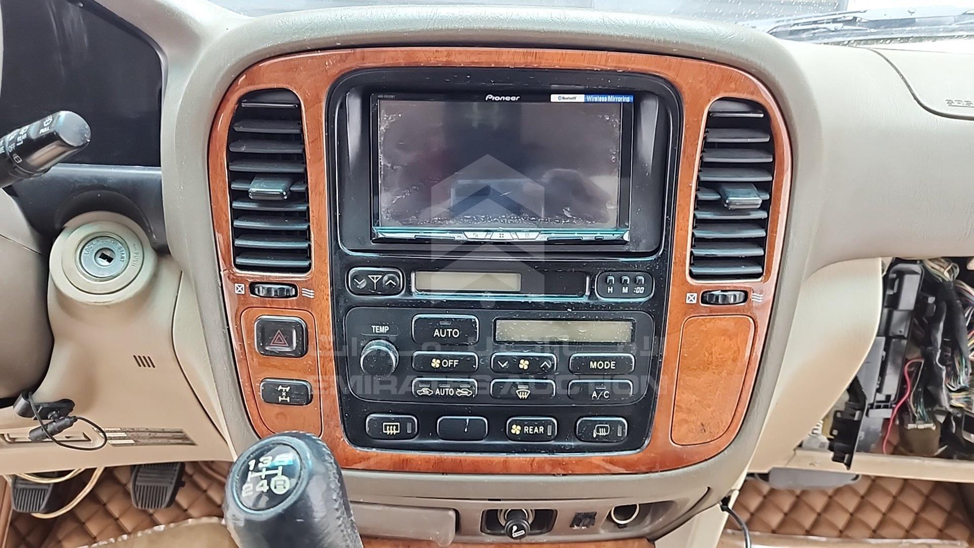 1999 LEXUS LX 470 VIN: JT6HT00W7Y0087848