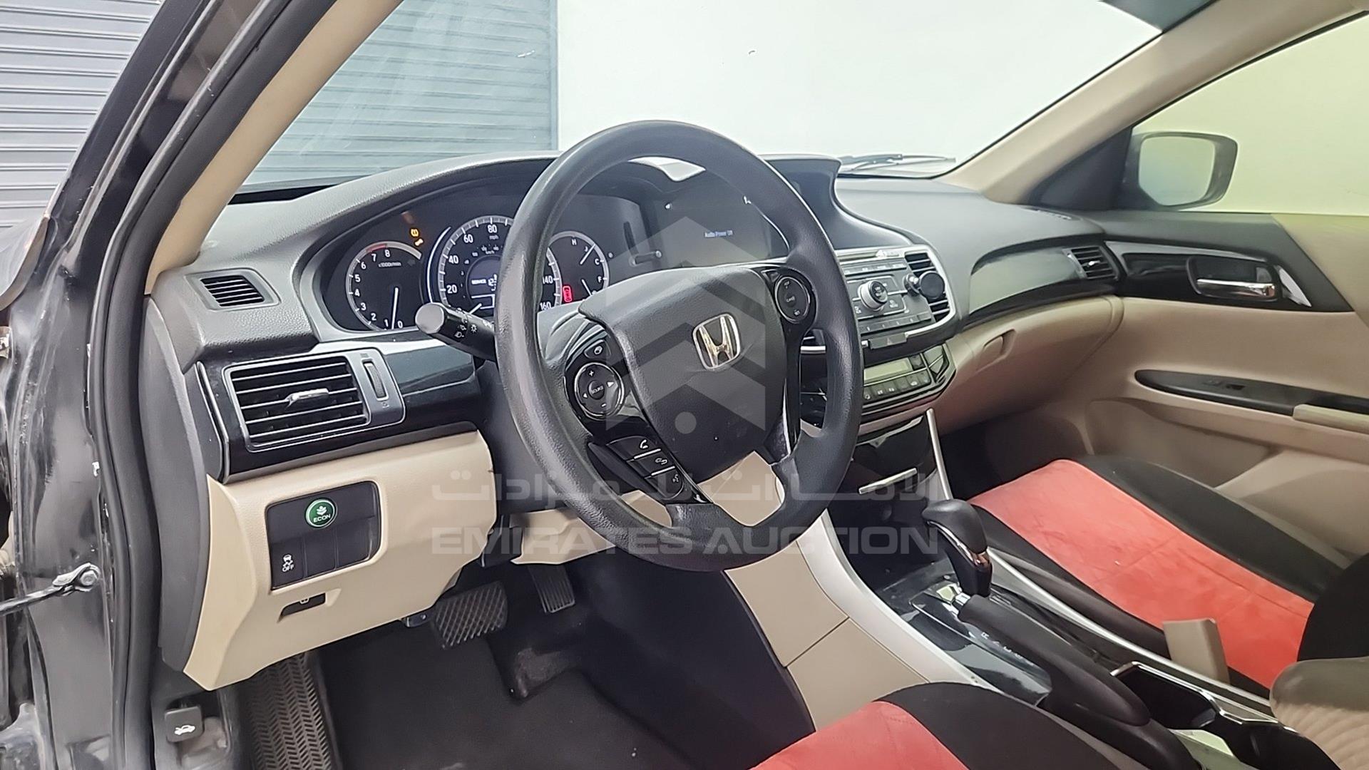 2017 HONDA ACCORD VIN: 1HGCR2F39HA102131