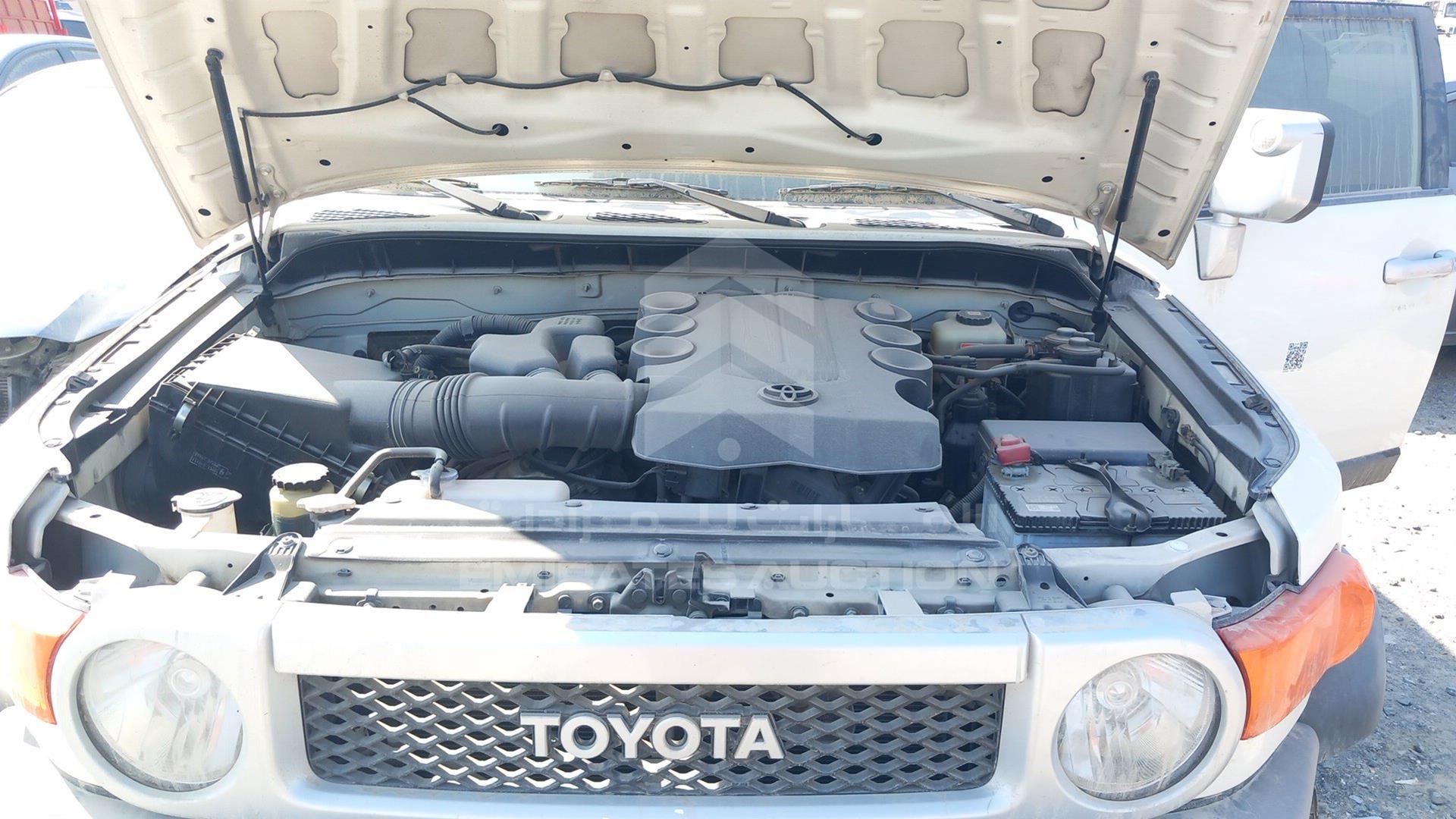 2022 TOYOTA FJ CRUISER VIN: JTEBU11F6NK266863
