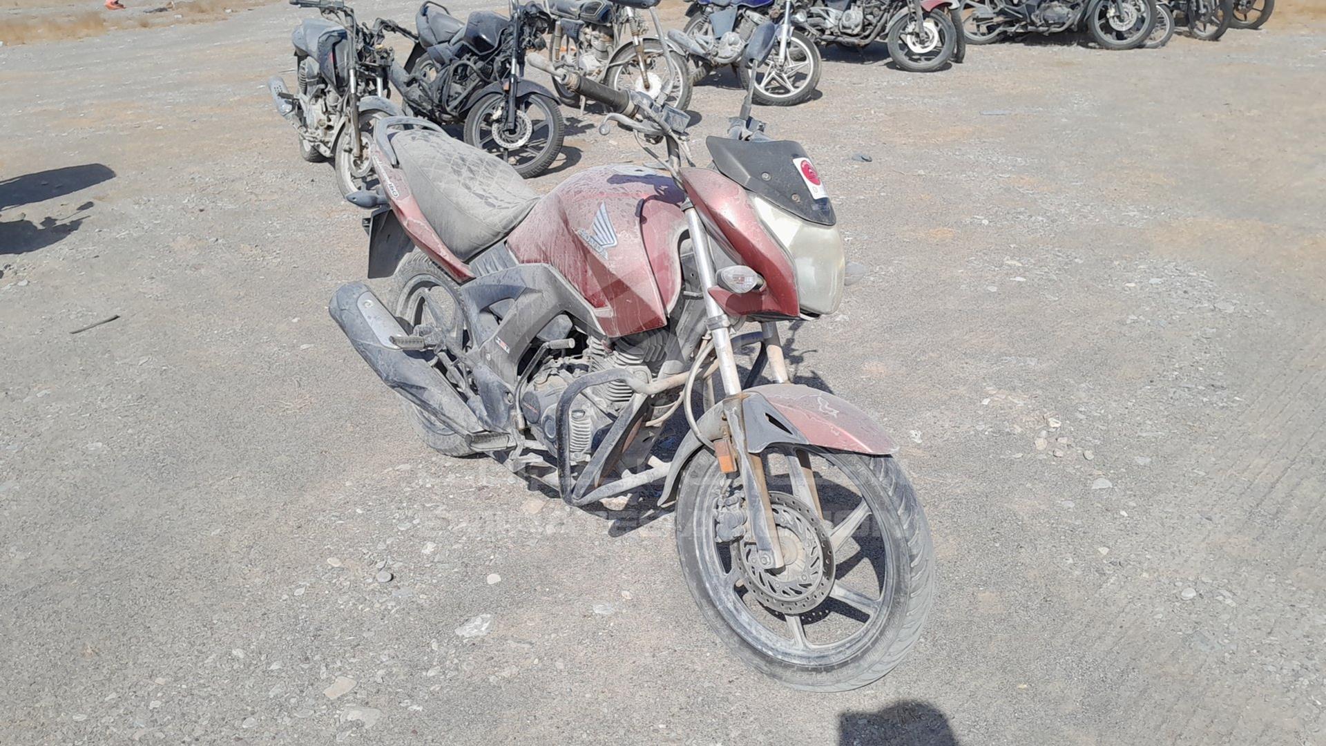 2016 HONDA UNICORN VIN: ME4KC2035G8003756