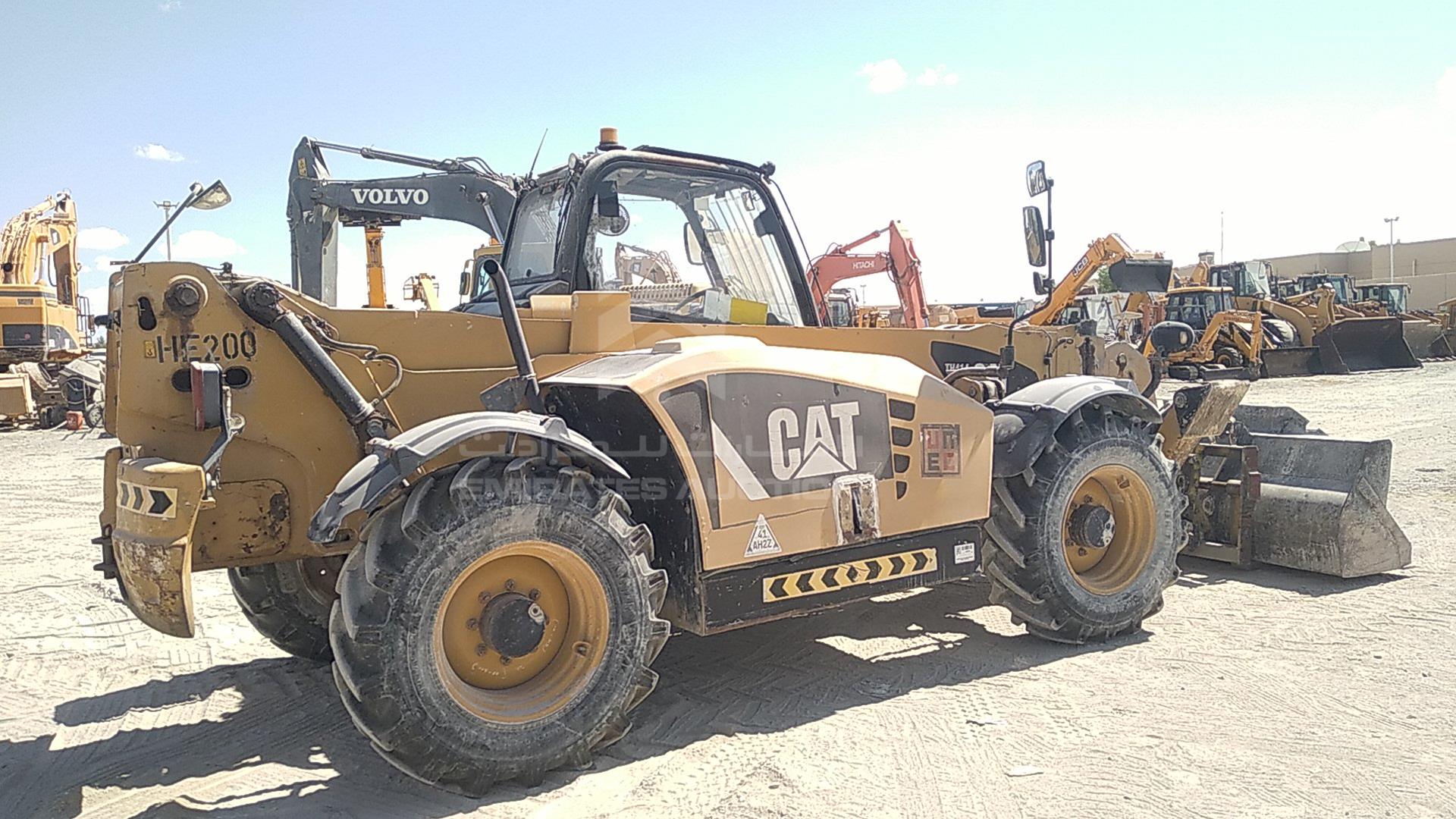 2014 CATERPILLAR TH414 VIN: YC5000000TBZ00900