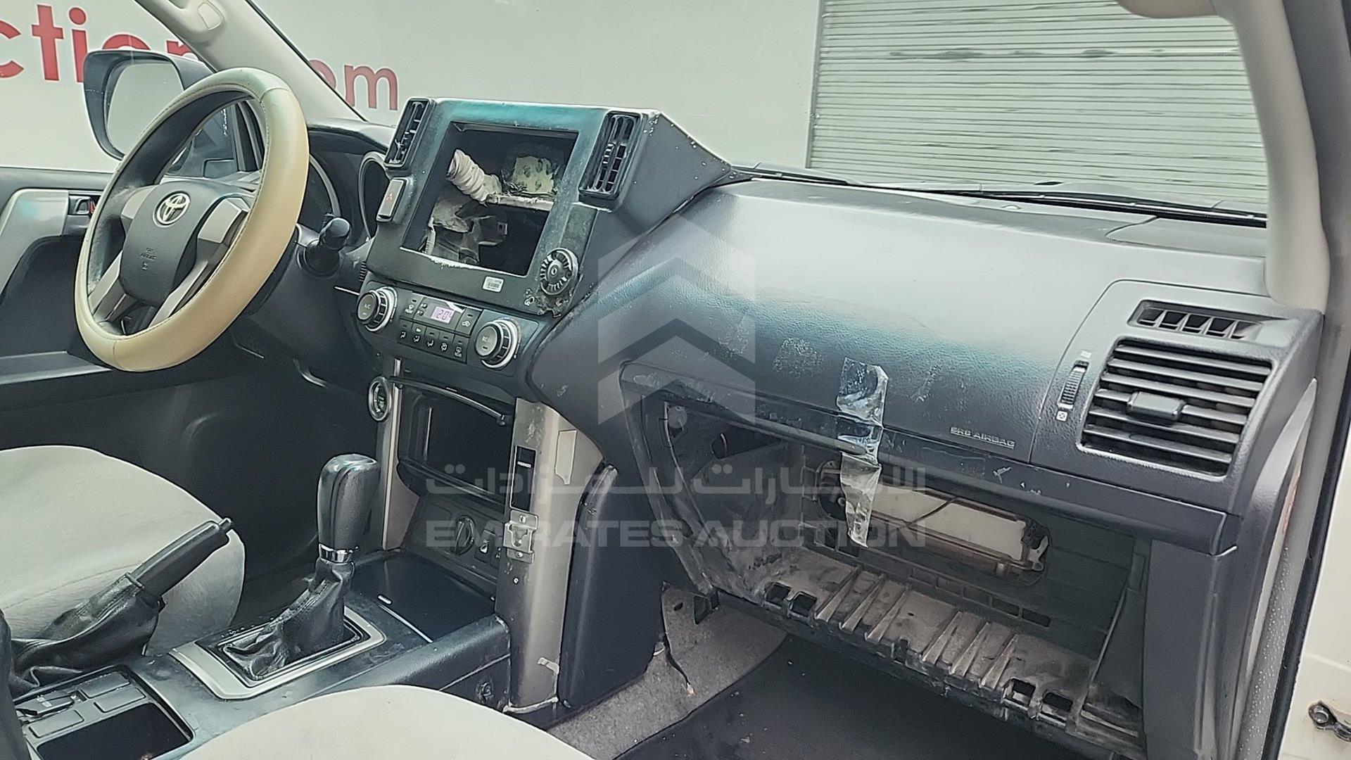 2011 TOYOTA PRADO VIN: JTEJU9FJ9B5018625