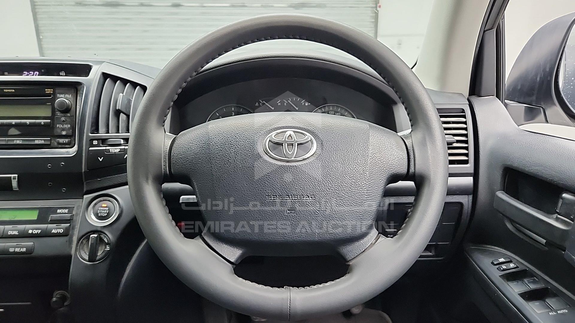 2014 TOYOTA LC 200 VIN: JTMHV09J404134910
