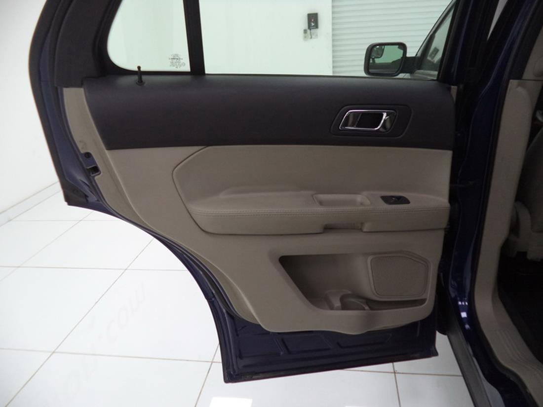 2012 ford online explorer door panel