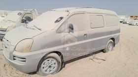 2007 Hyundai H1 — Front Left Angle — Photo 5 — Thumbnail