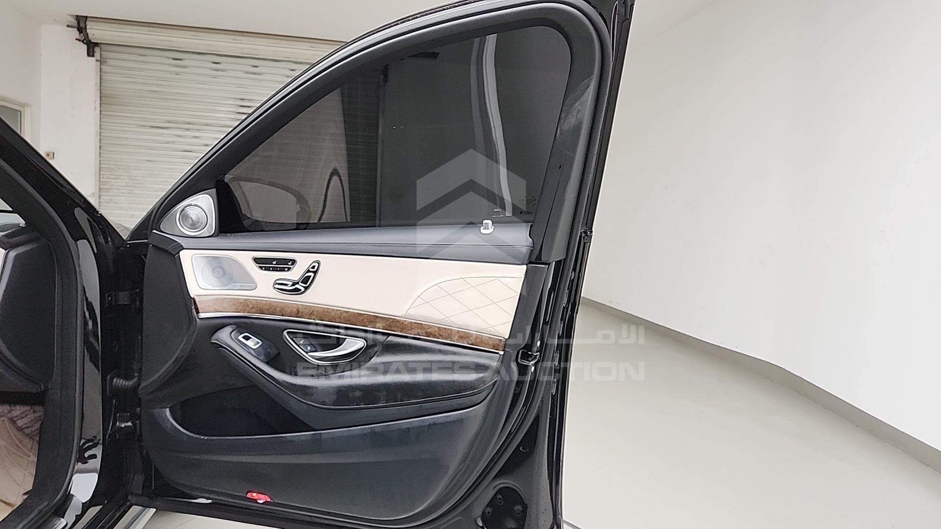 2015 MERCEDES S 550 VIN: WDDUG8CB9FA095322