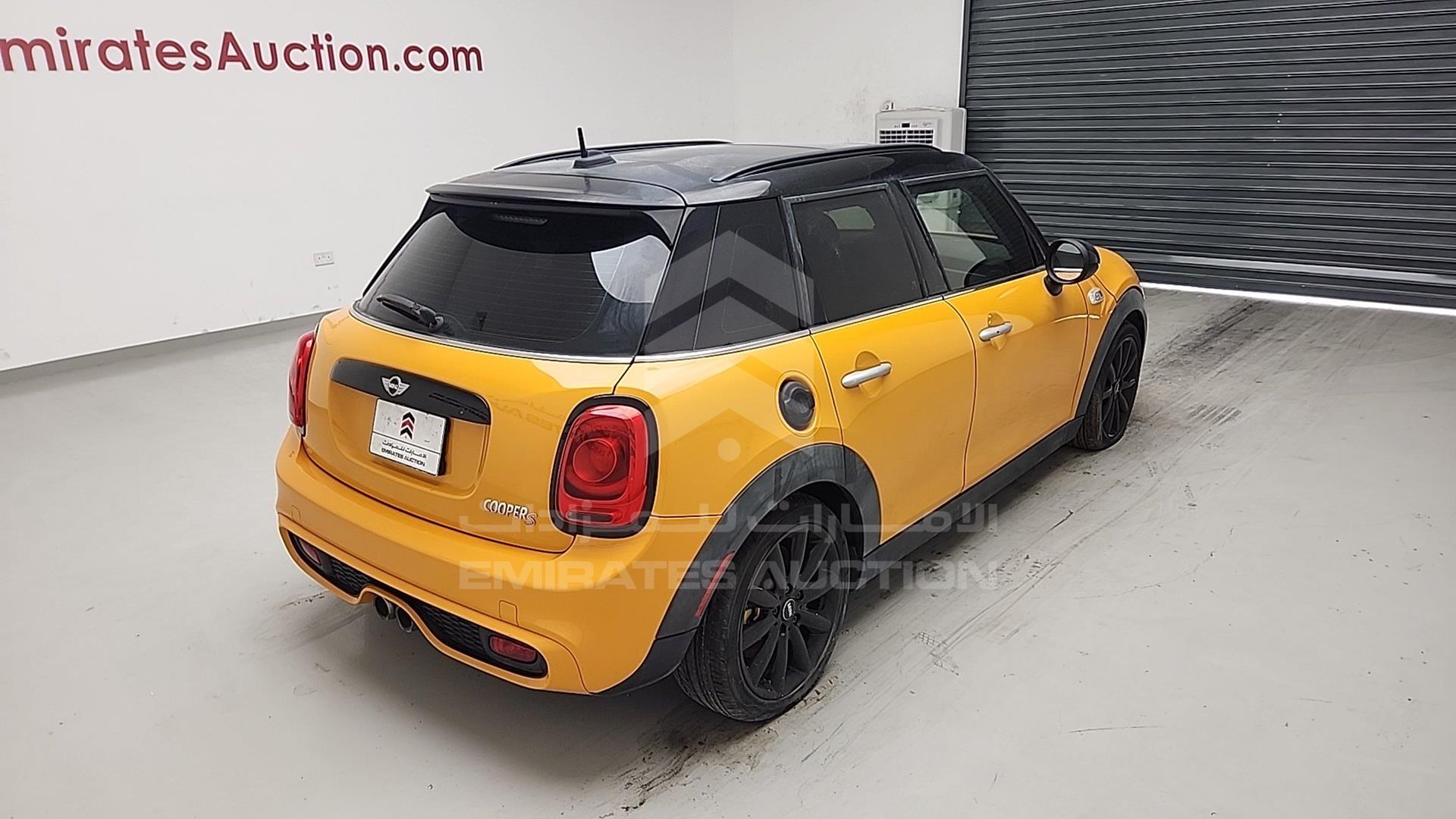 2015 MINI COOPER VIN: WMWXU3C5XFT892192