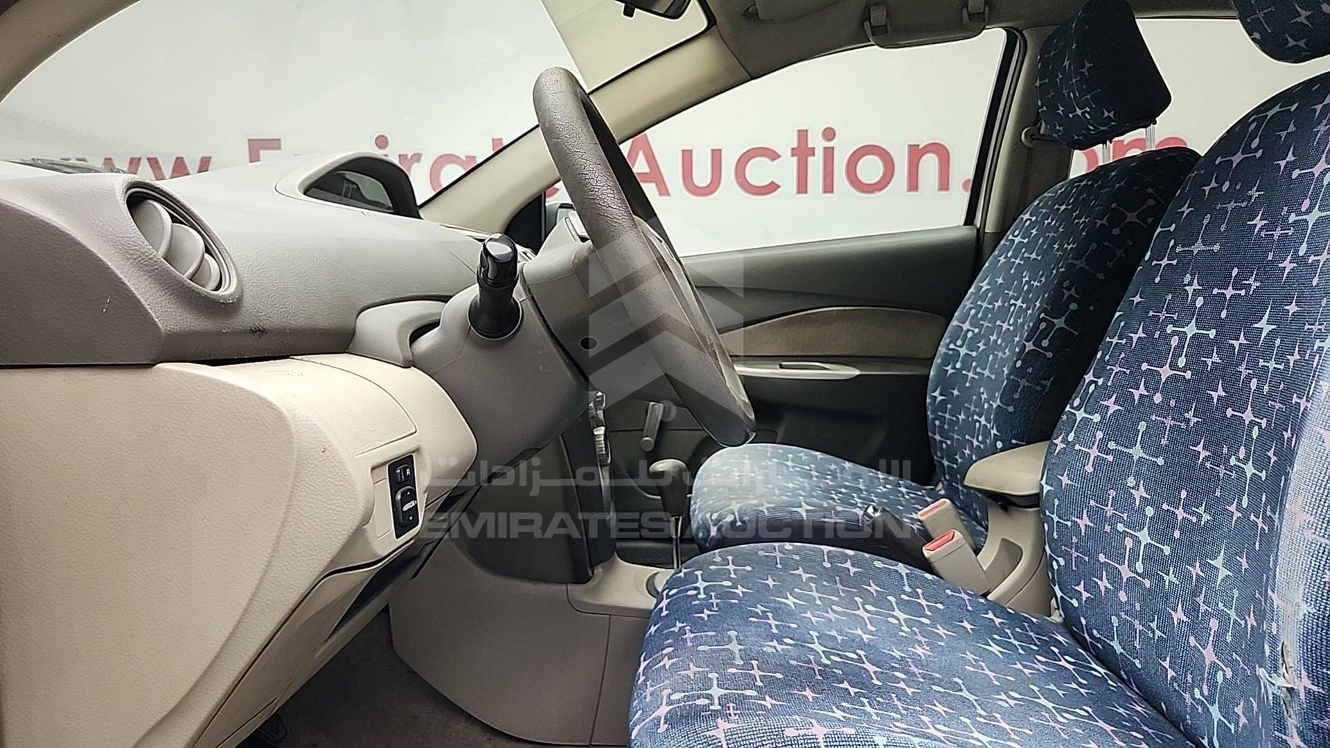 2009 TOYOTA YARIS VIN: JTDBW923094025814