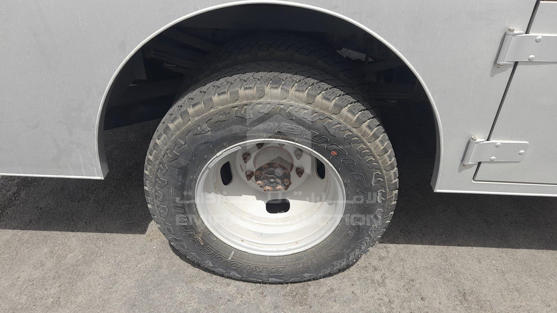 2015 FORD --- VIN: 1FT8W3DT9FEB96930