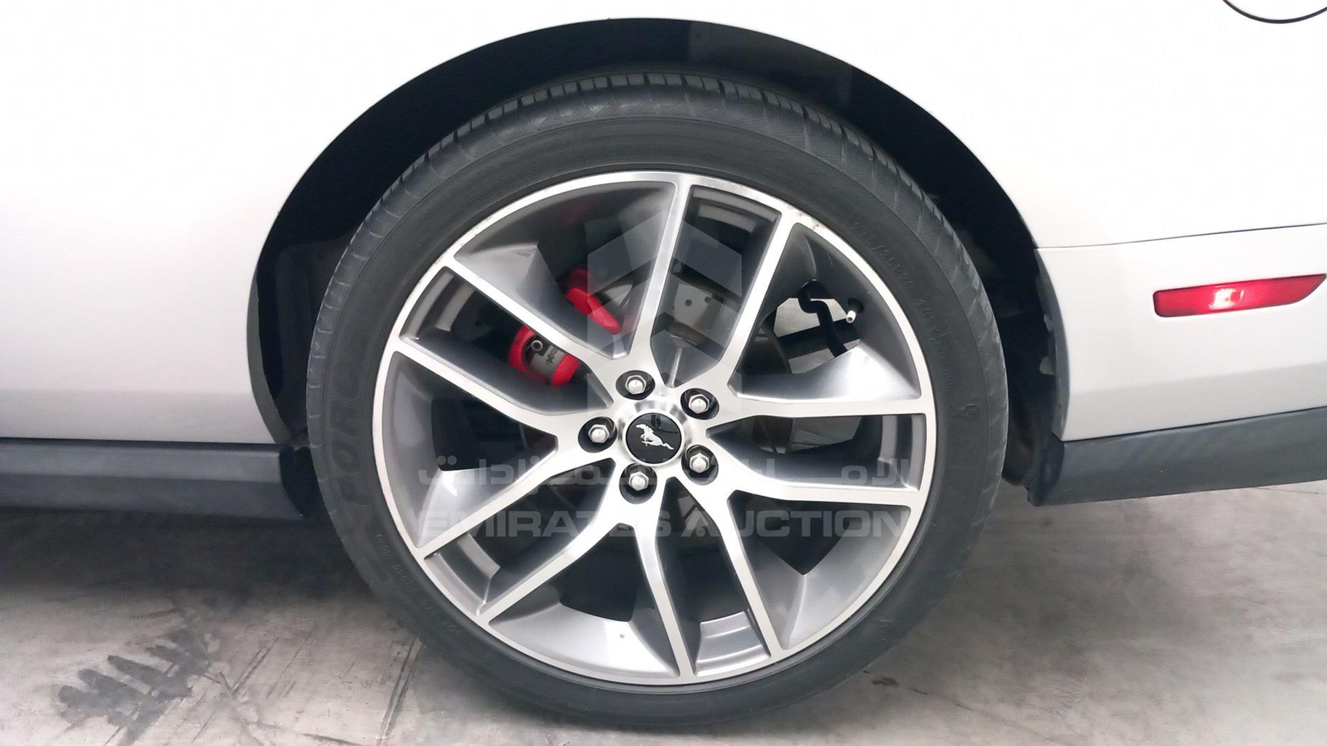 2011 FORD MUSTANG VIN: 1ZVBP8EM0B5112315
