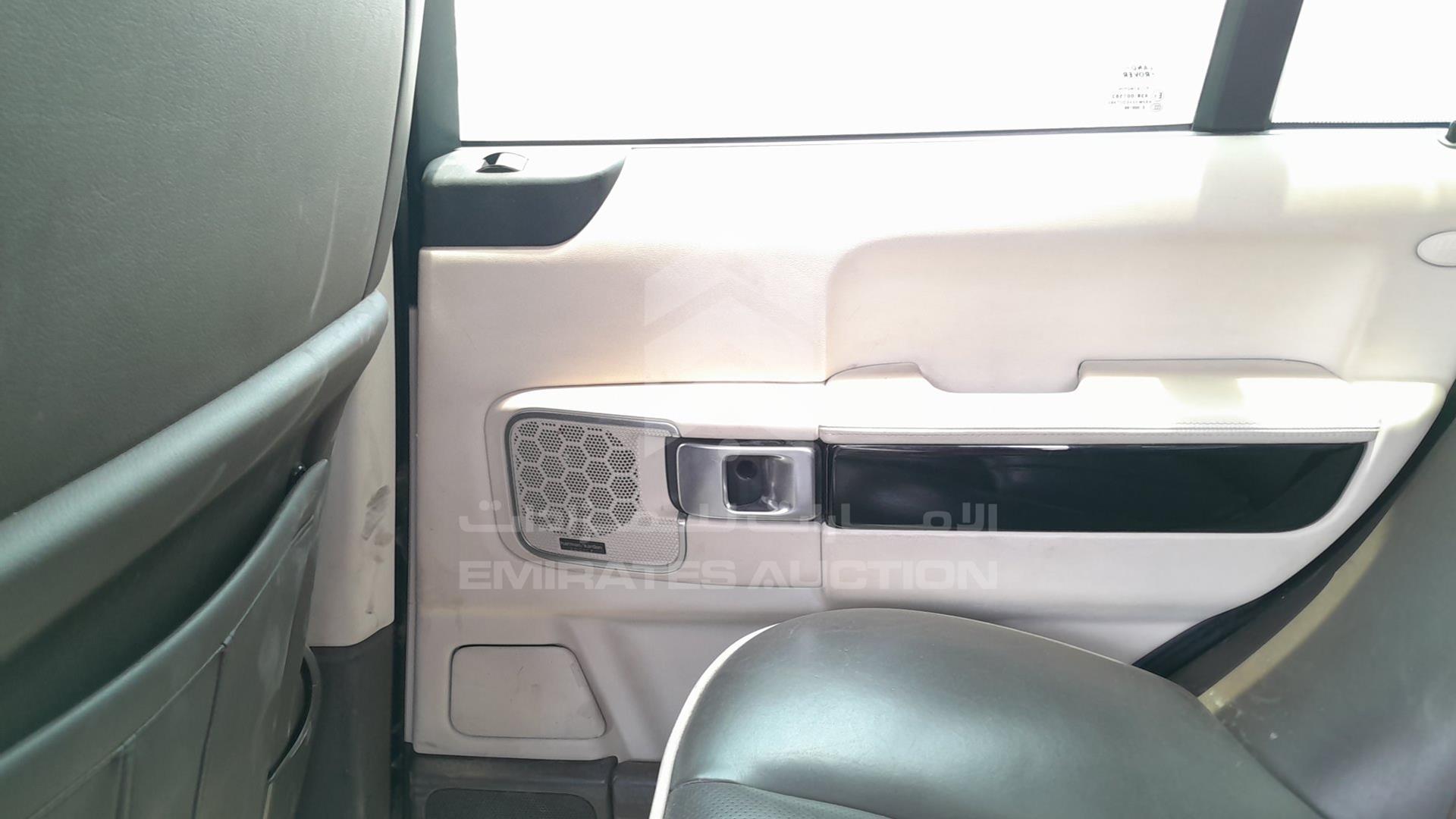 2010 RANGE ROVER VOGUE VIN: SALLMAME4AA315260