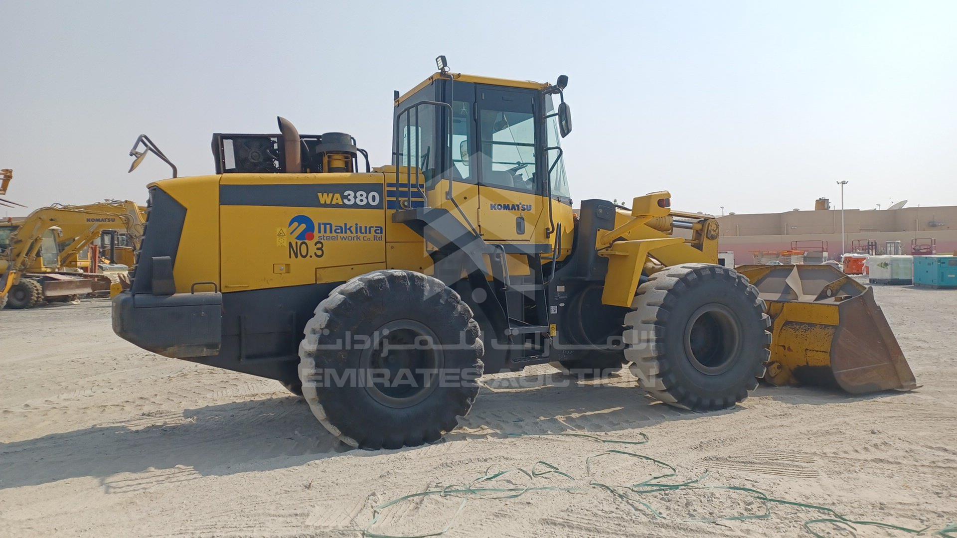 2014 KOMATSU WA380-6 VIN: WA09566021