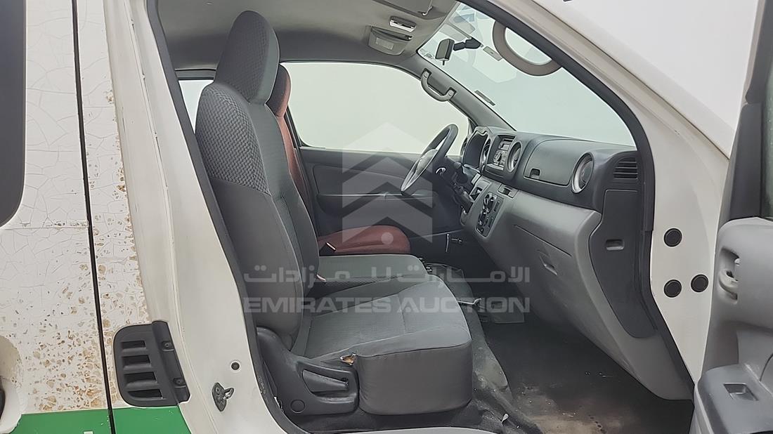 2015 Nissan Urvan — Front Right Passenger Seat View — Photo 17