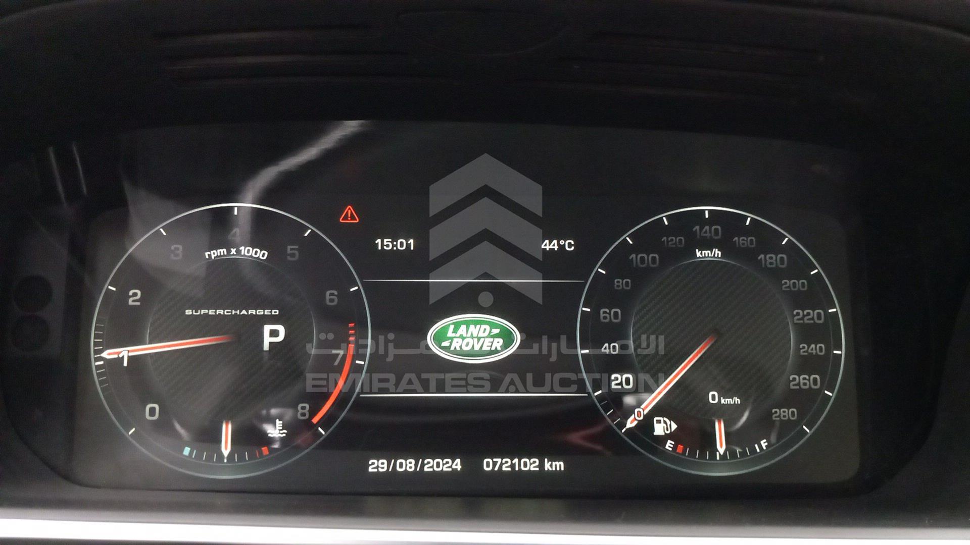 2015 RANGE ROVER VOGUE VIN: SALGA2EF5FA226826