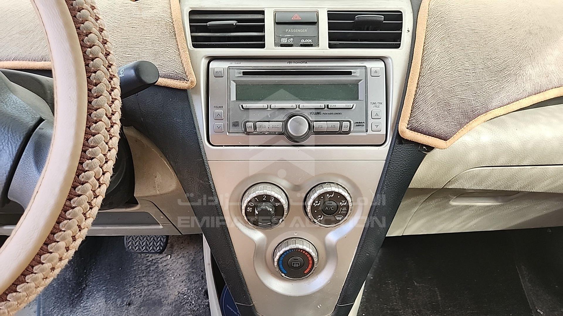 2008 TOYOTA YARIS VIN: JTDBW923081084913
