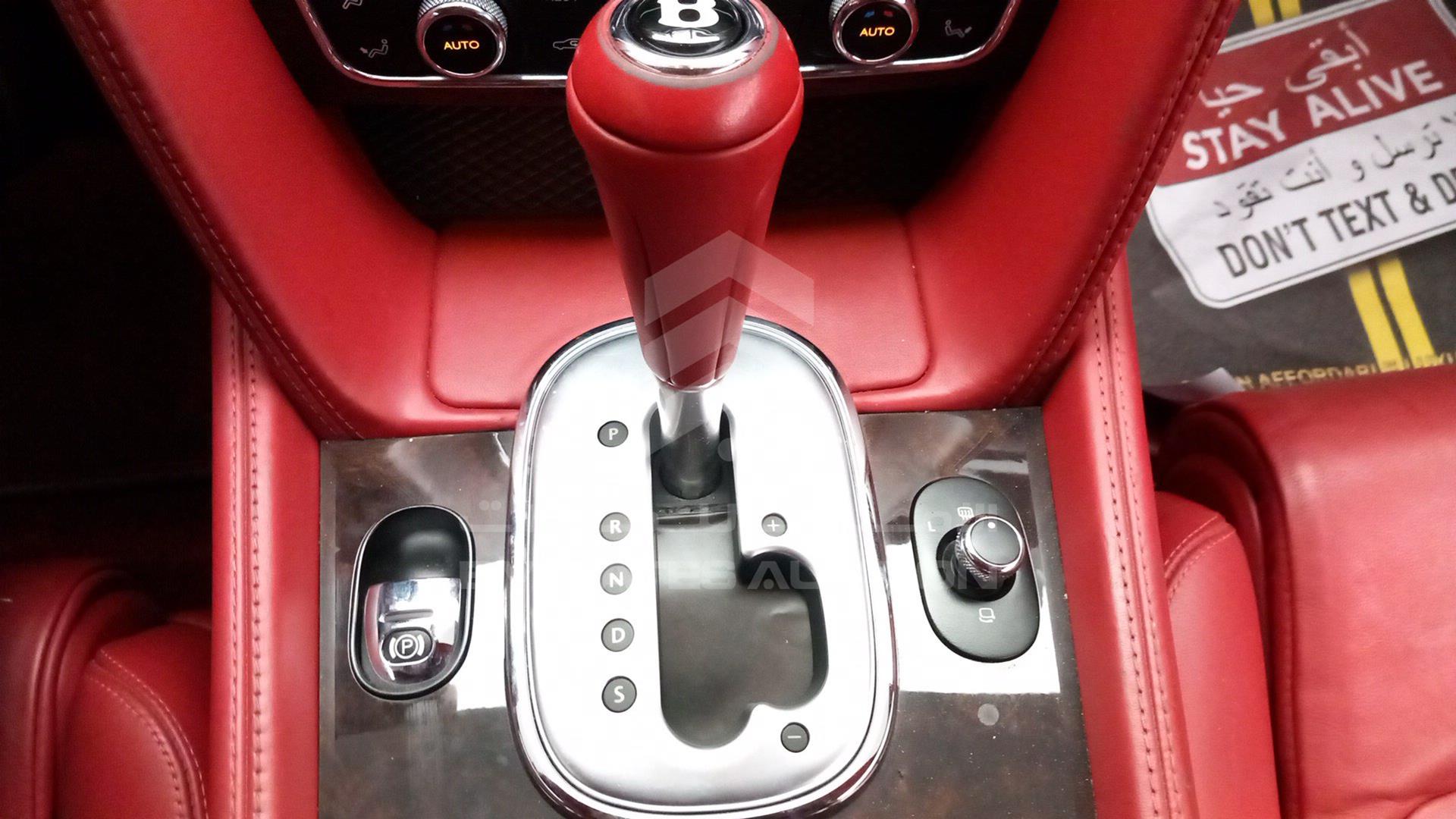 2013 BENTLEY CONTINENTAL VIN: SCBFJ63W7DC082438