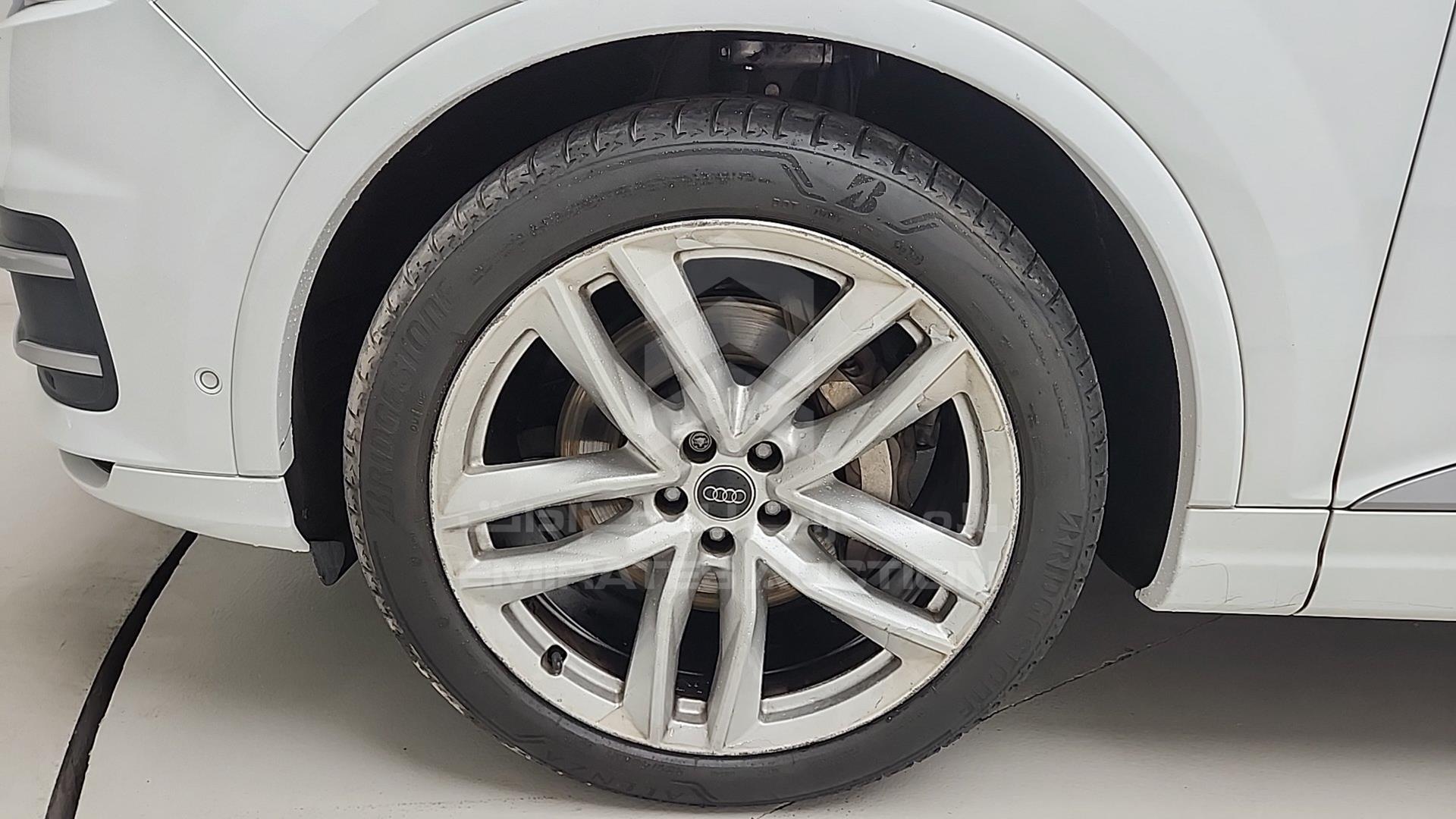 2016 AUDI Q7 VIN: WA1AGDF7XGD001570