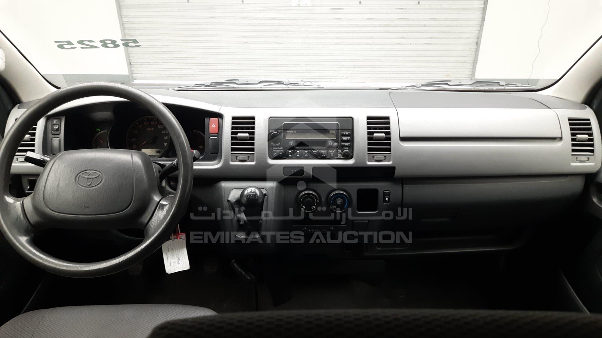 2007 TOYOTA HIACE VIN: JTGJX02P575007598