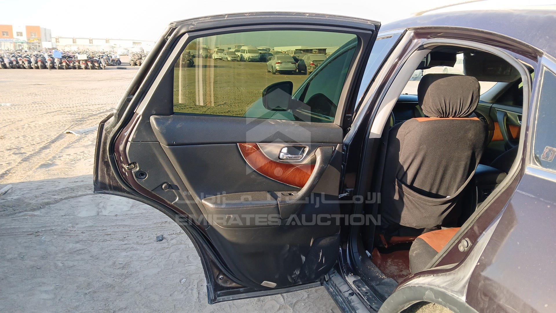 2010 INFINITI FX 35 VIN: JNRAS15Y8AM521304