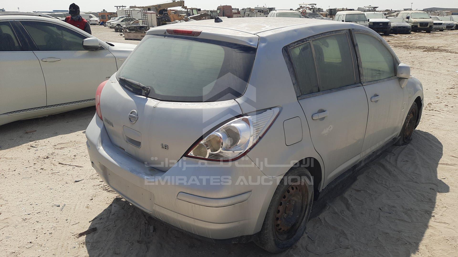 2011 NISSAN TIIDA VIN: 3N1BC1C75BL355740