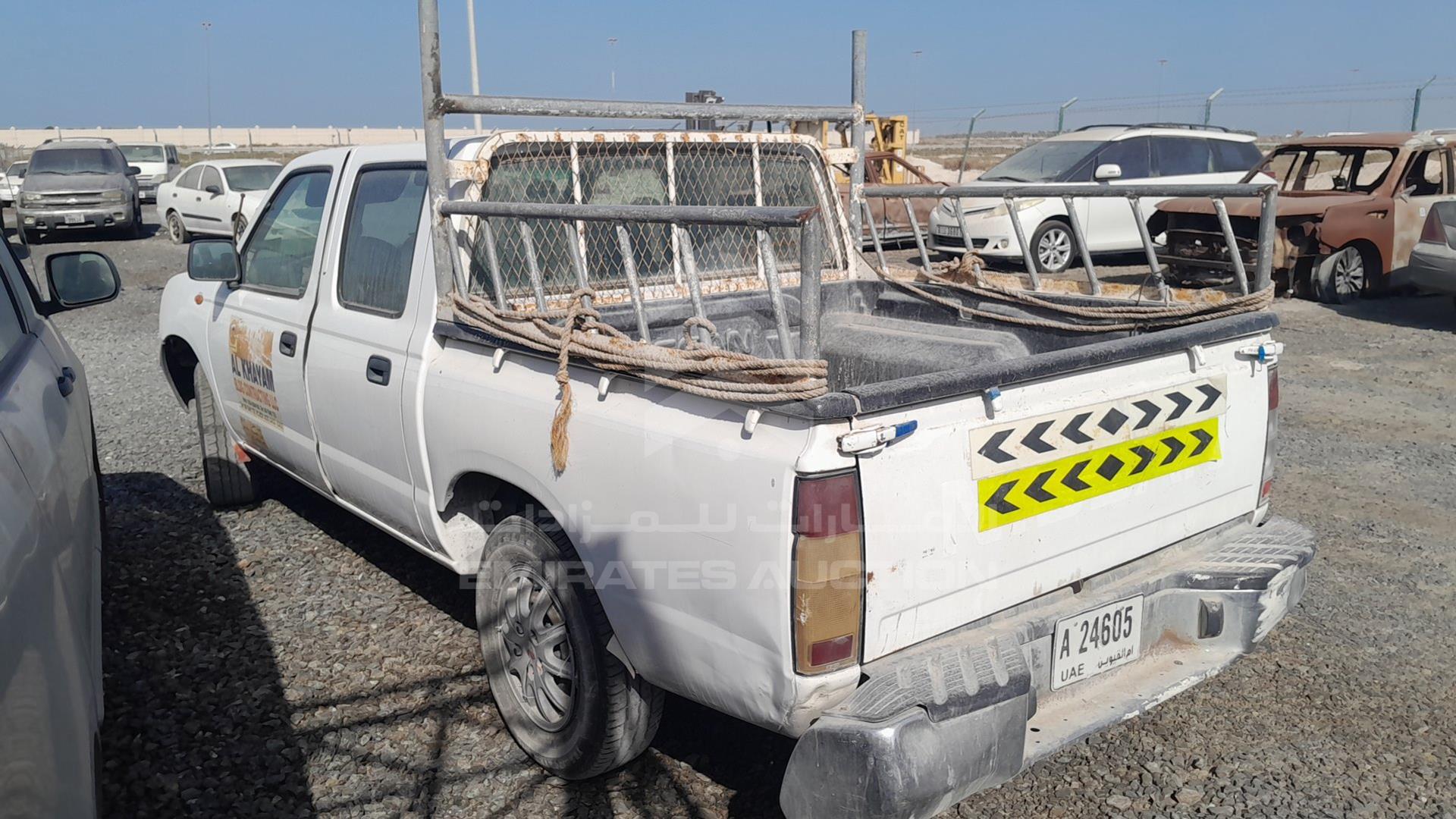 2011 NISSAN PICKUP VIN: MNTDD23S3B6016085