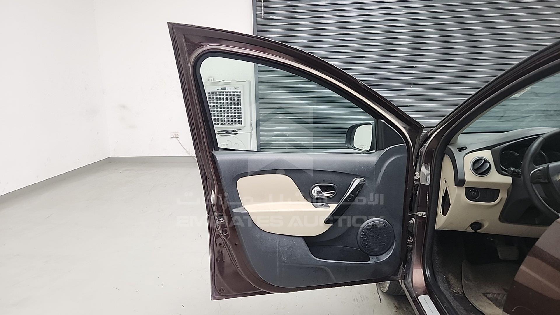 2017 RENAULT SYMBOL VIN: VF14SRAB7HT513853