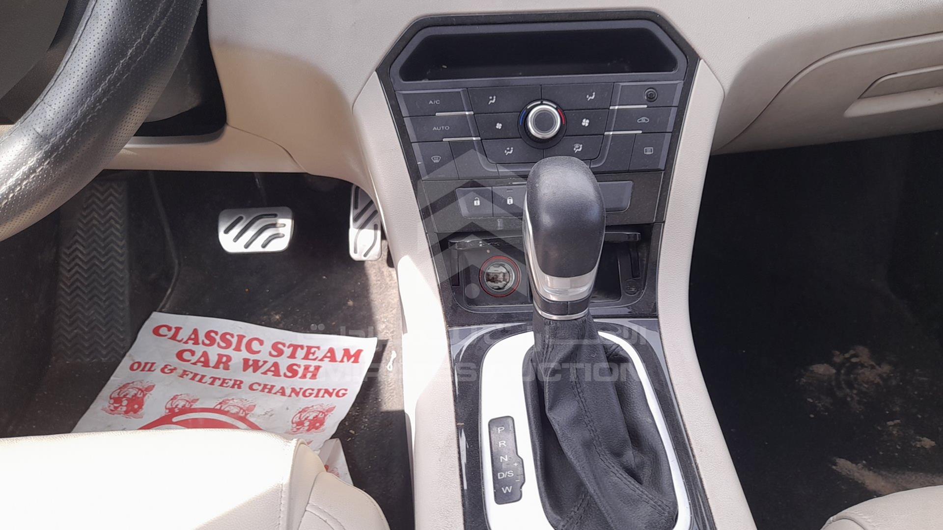 2017 MG GS VIN: LSJA24W99HS010844