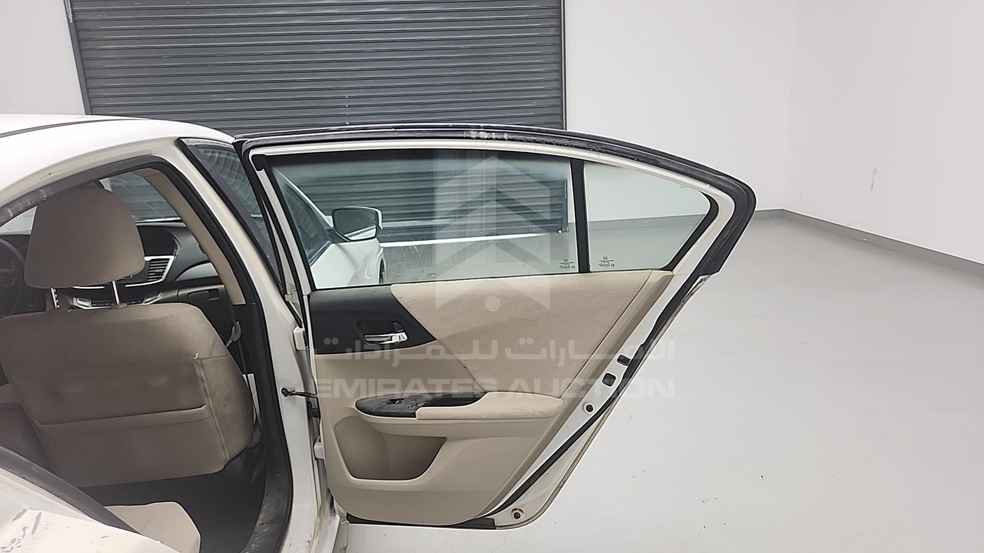 2013 HONDA ACCORD VIN: 1HGCR2F33DA245280
