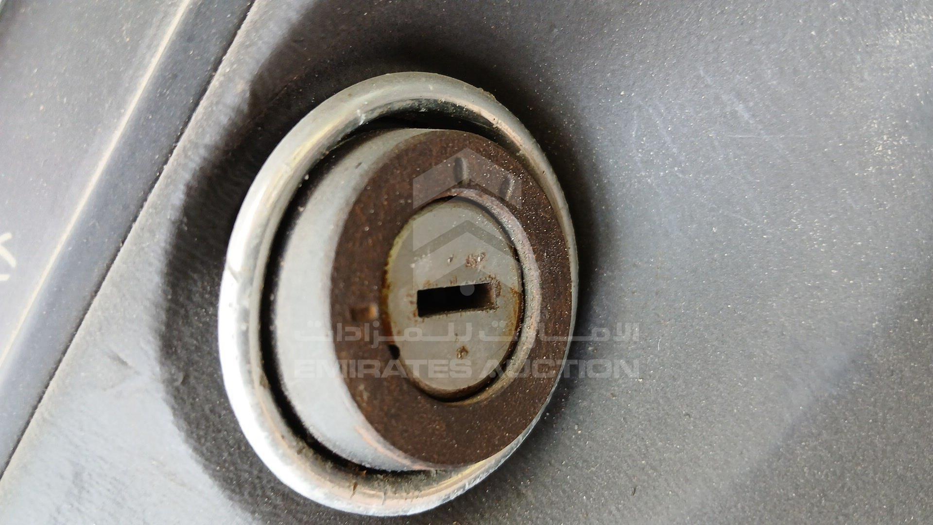 1983 MERCEDES 240D VIN: WDBAB23A6DB408137